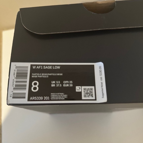 Nike Air Force 1 - Picture 8 of 8